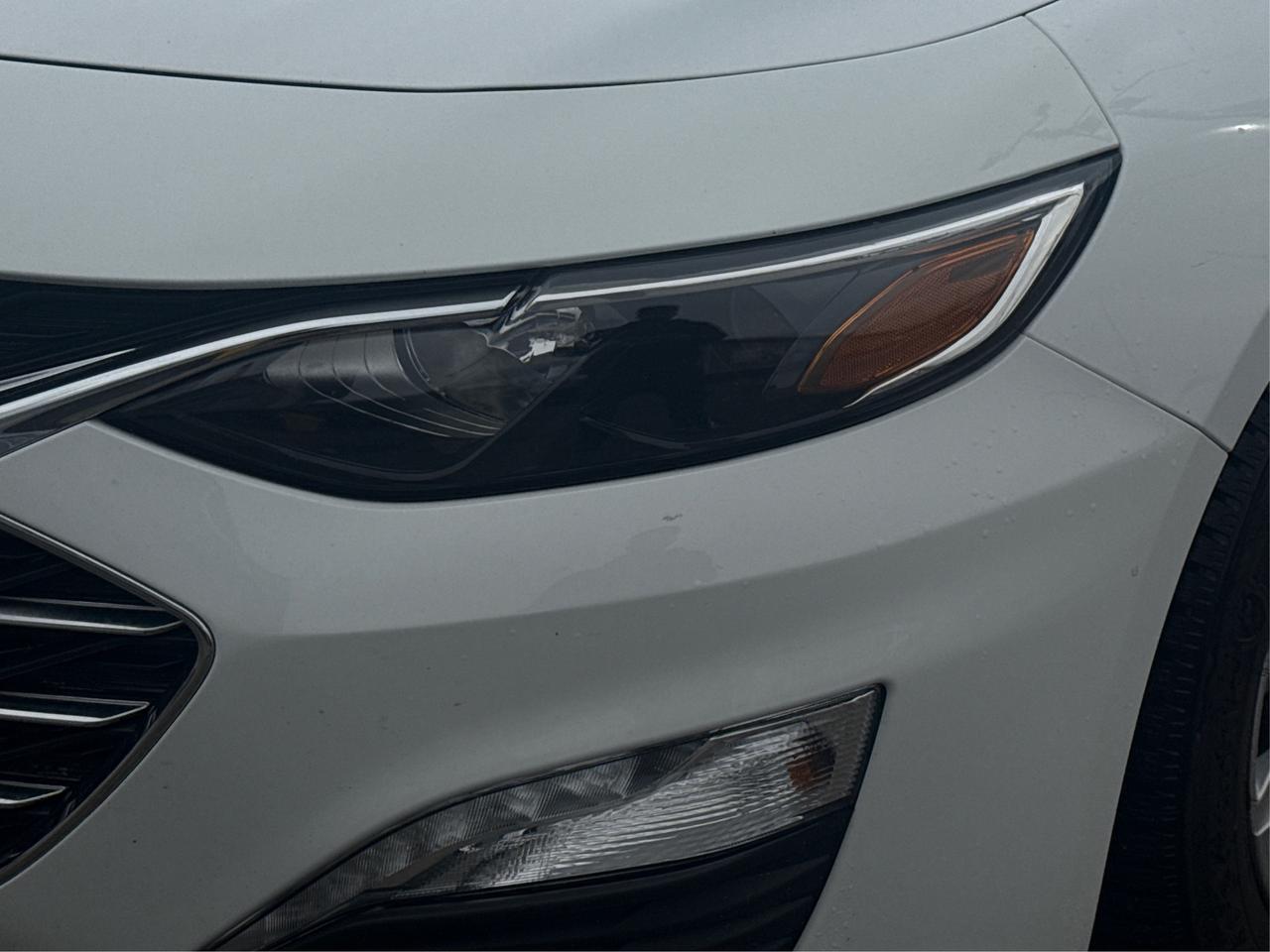 2021 Chevrolet Malibu HEATED SEATS REAR CAM MINT! WE FINANCE ALL CREDIT! Photo