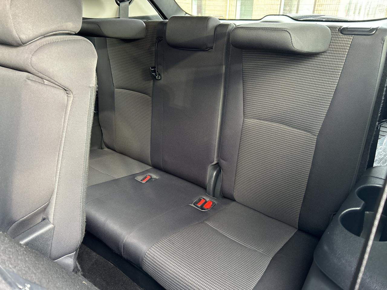 2023 Toyota Highlander XLE AWD   CLEAN CARFAX Photo