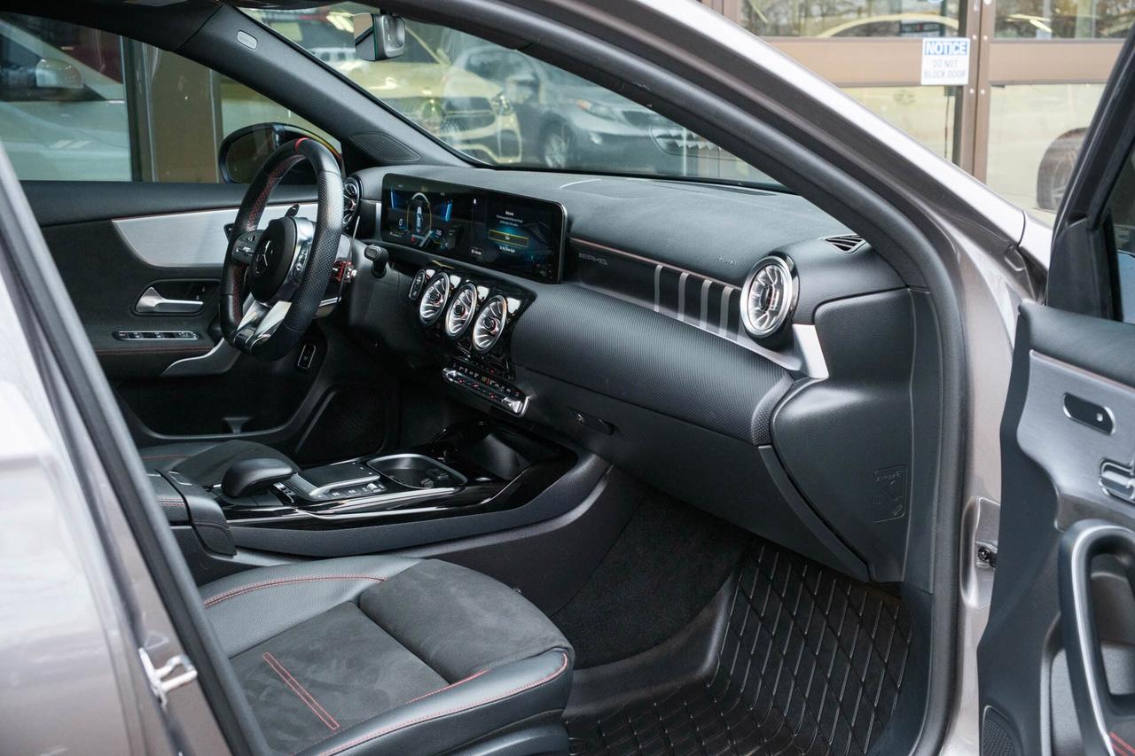 2022 Mercedes-Benz A-Class A 35 4MATIC   AMG Aero Photo