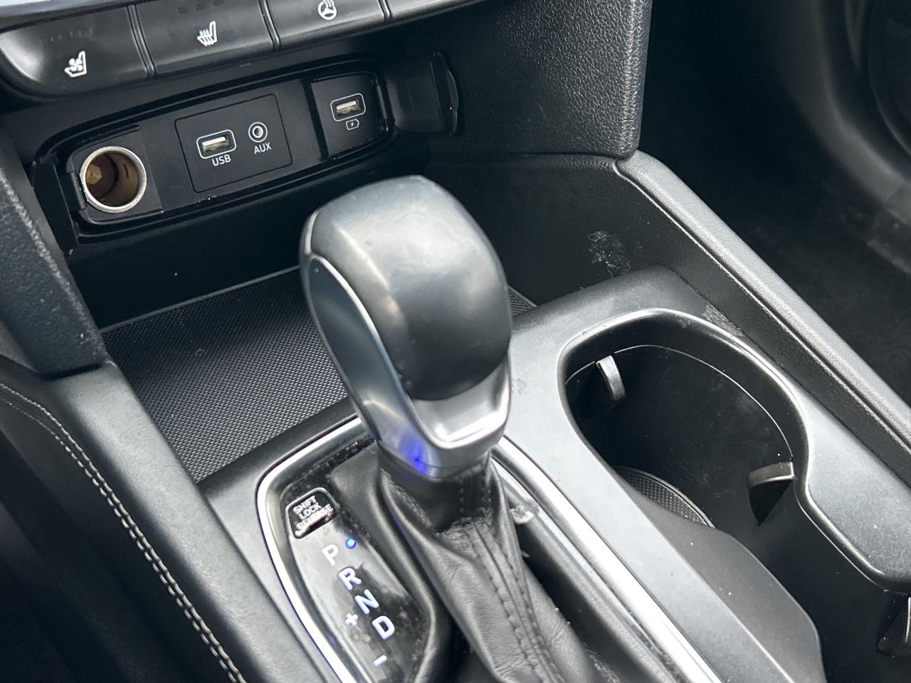 2020 Hyundai Santa Fe 2.0T Luxury AWD   ONE OWNER   CLEAN CAR FAX Photo