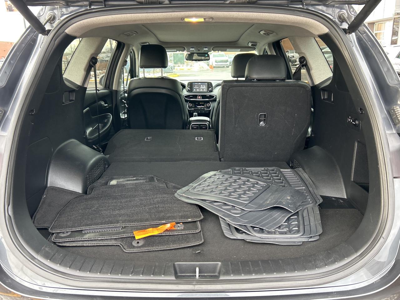 2020 Hyundai Santa Fe 2.0T Luxury AWD   ONE OWNER   CLEAN CAR FAX Photo