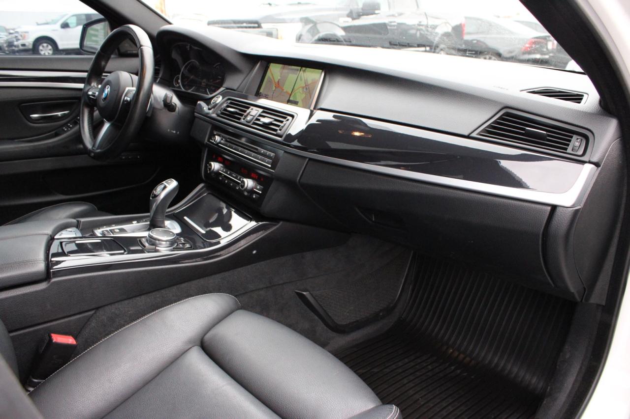 2016 BMW 5 Series 535i xDrive M Package No Accident certified Photo