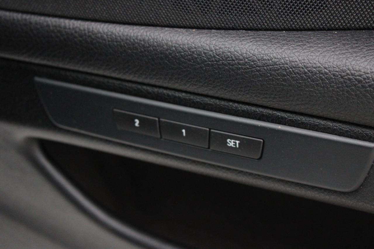 2016 BMW 5 Series 535i xDrive M Package No Accident certified Photo