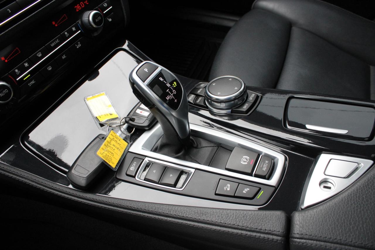 2016 BMW 5 Series 535i xDrive M Package No Accident certified Photo
