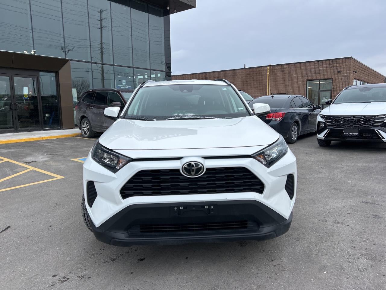2025 Toyota RAV4 Hybrid LE AWD   CLEAN CARFAX   ONE OWNER Photo