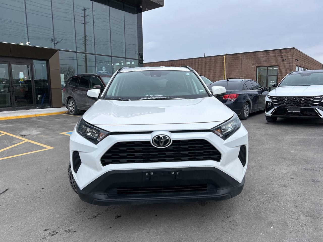 2025 Toyota RAV4 Hybrid LE AWD   CLEAN CARFAX   ONE OWNER Photo