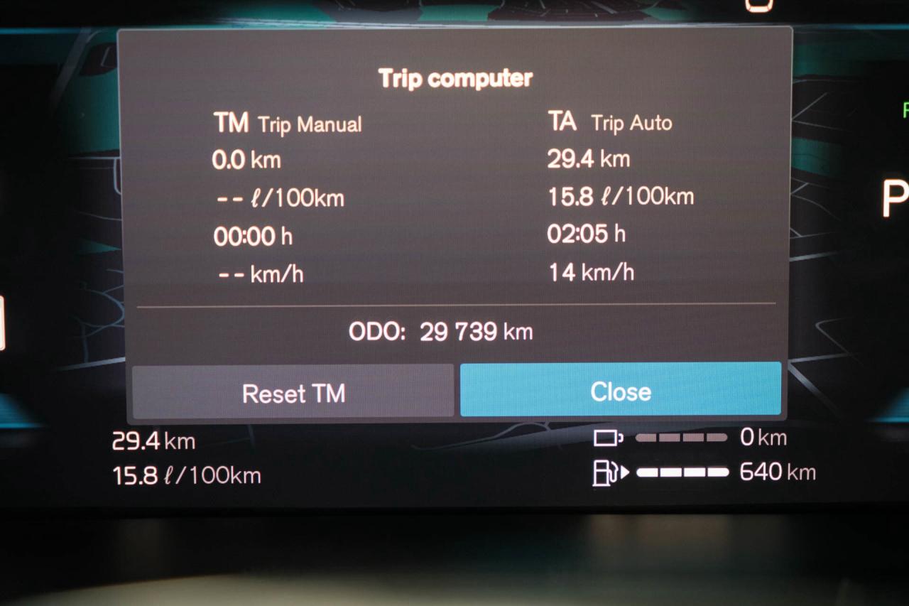 2024 Volvo XC60 Recharge T8 Ultimate Dark AWD Plug In Hybrid Photo