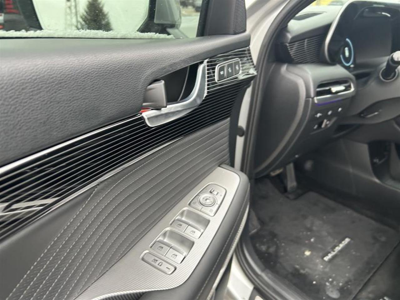 2023 Hyundai PALISADE AWD Ultimate Calligraphy 7P Photo