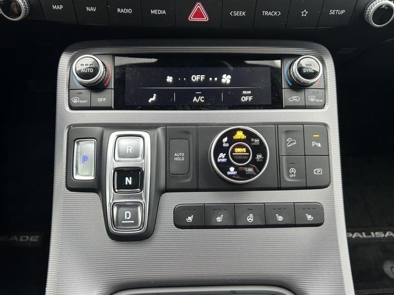 2023 Hyundai PALISADE AWD Ultimate Calligraphy 7P Photo