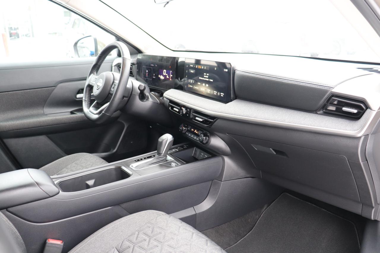 2025 Nissan Kicks SV 1 OWNER OFF LEASE NO ACCIDENTS CARPLAY HTD SEAT Photo