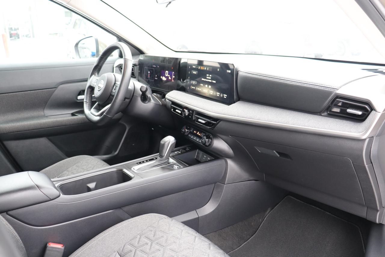 2025 Nissan Kicks SV 1 OWNER OFF LEASE NO ACCIDENTS CARPLAY HTD SEAT Photo