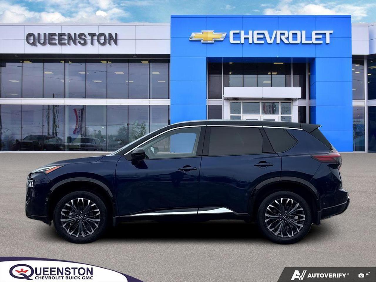 2025 Nissan Rogue Platinum AWD   PANO ROOF   LEATHER   LOW KMS Photo3