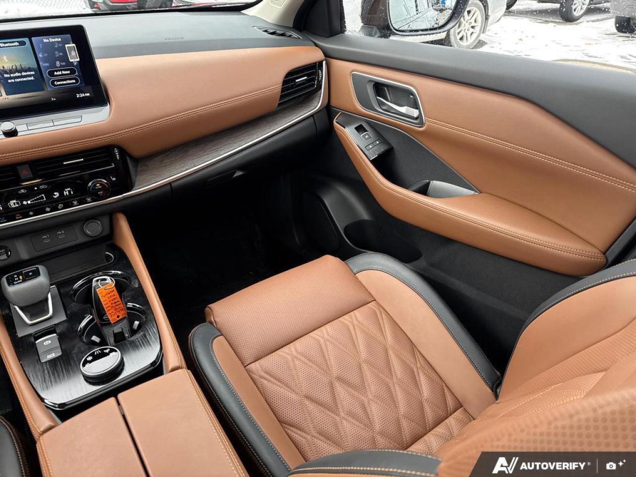 2025 Nissan Rogue Platinum AWD   PANO ROOF   LEATHER   LOW KMS Photo