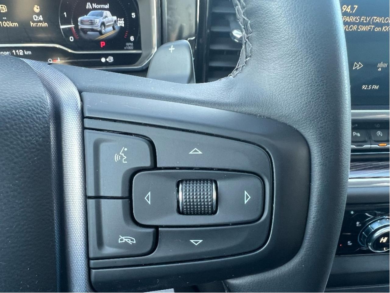 2023 GMC Sierra 1500 Elevation Crew 4x4 V8 *LTHR *SUN *X31 OFF ROAD Photo