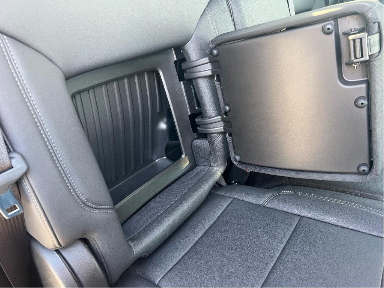 2023 GMC Sierra 1500 Elevation Crew 4x4 V8 *LTHR *SUN *X31 OFF ROAD Photo