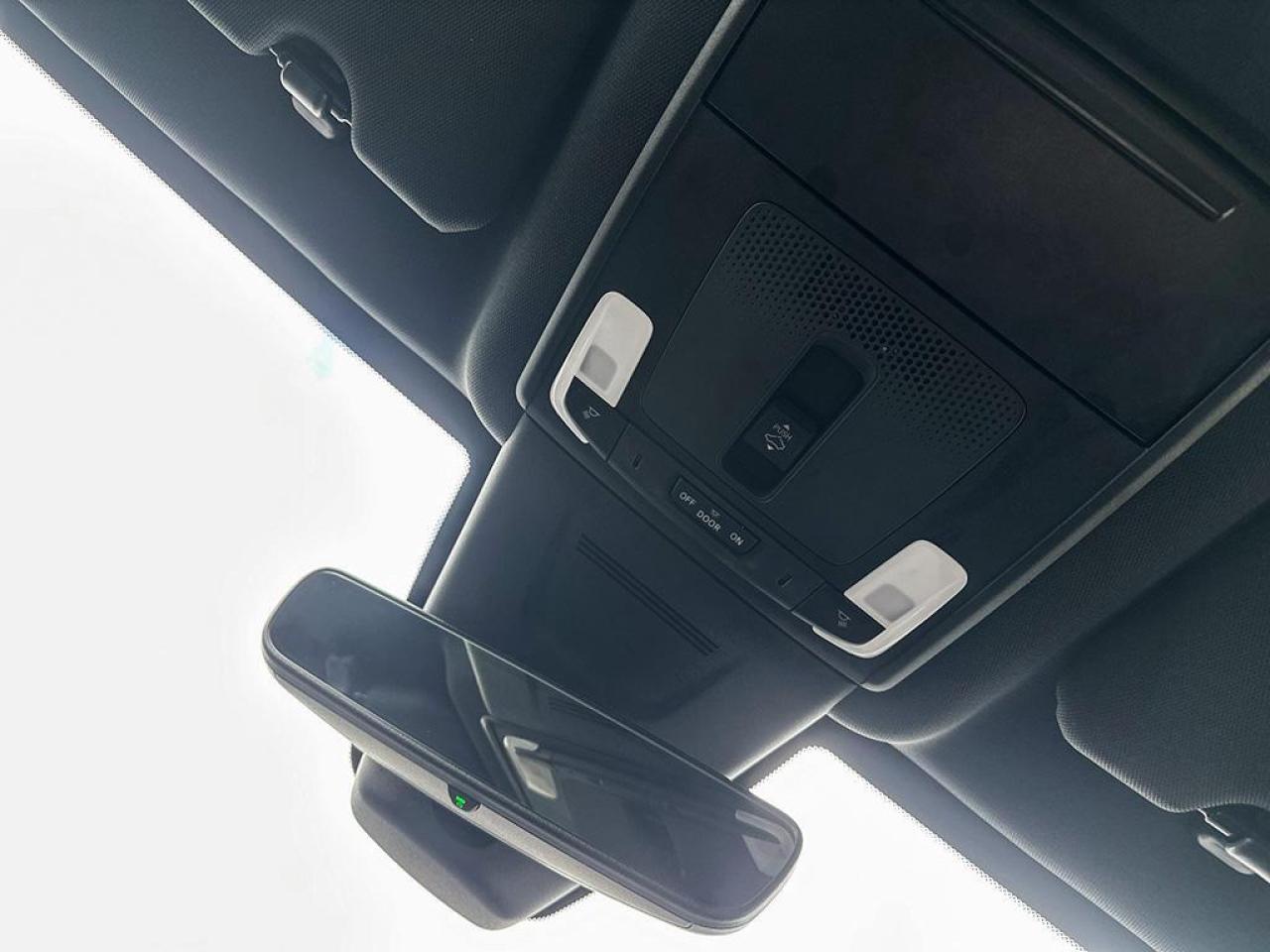 2025 Honda CR-V Hybrid EX-L Photo