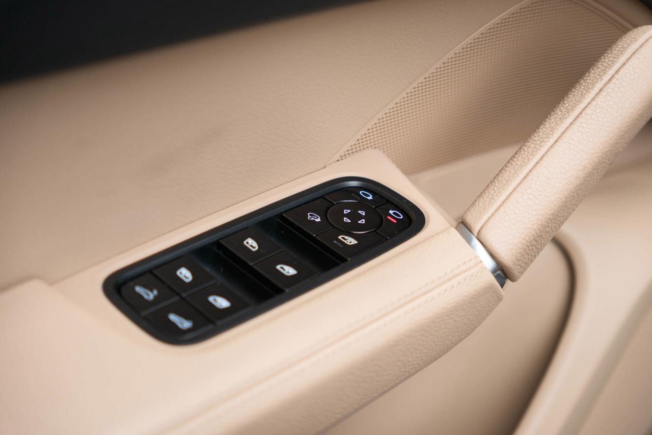 2019 Porsche Cayenne AWD Photo