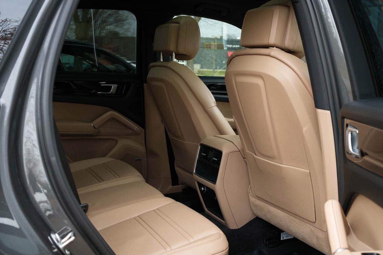 2019 Porsche Cayenne AWD Photo