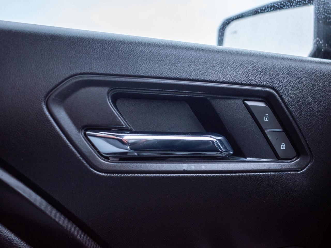 2025 GMC Canyon Elevation - Keyless Start   Tow Hooks Photo