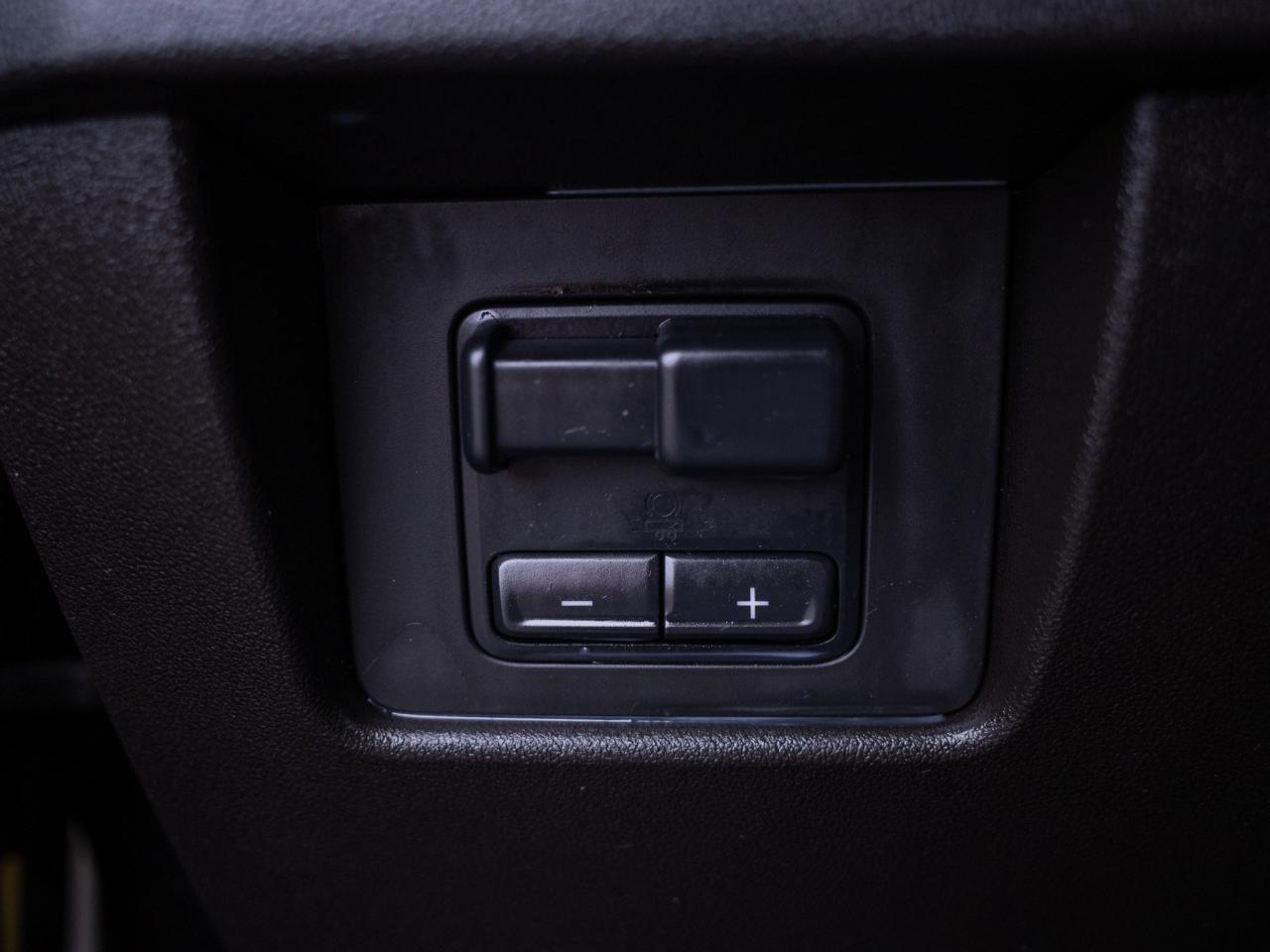 2025 GMC Canyon Elevation - Keyless Start Tow Hooks Photo