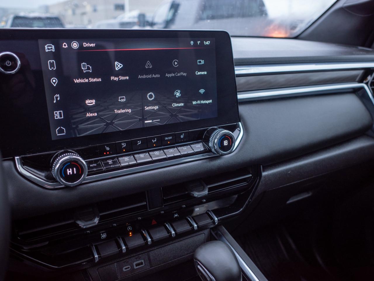 2025 GMC Canyon Elevation - Keyless Start   Tow Hooks Photo