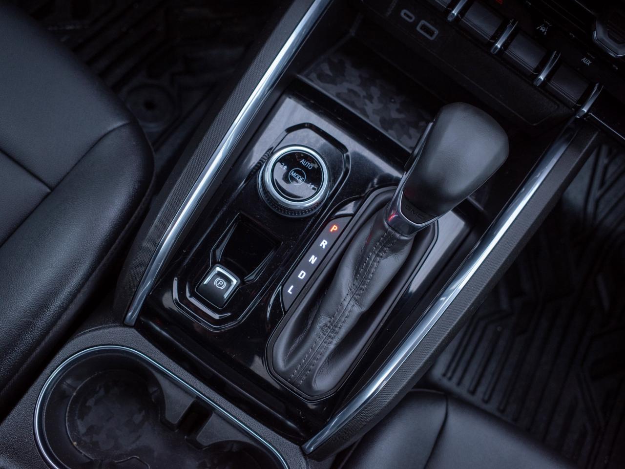 2025 GMC Canyon Elevation - Keyless Start   Tow Hooks Photo