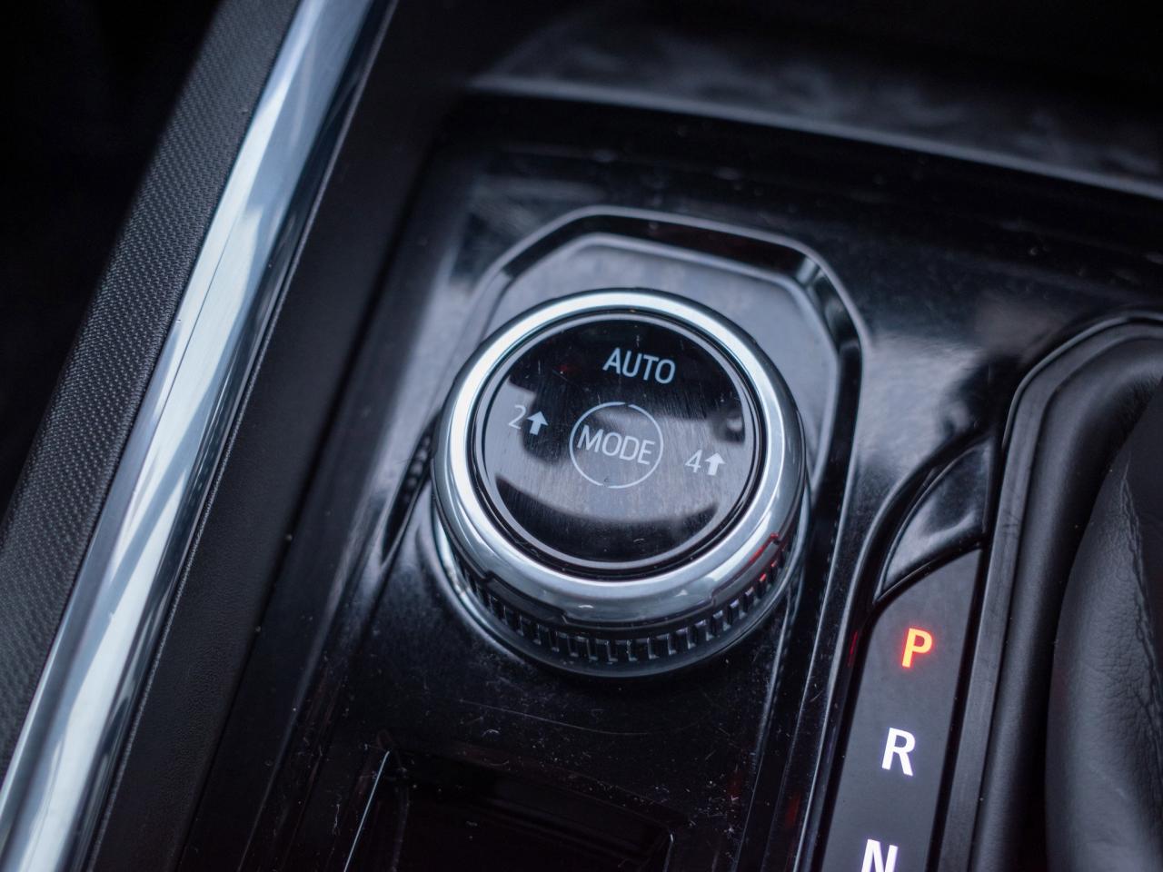 2025 GMC Canyon Elevation - Keyless Start Tow Hooks Photo