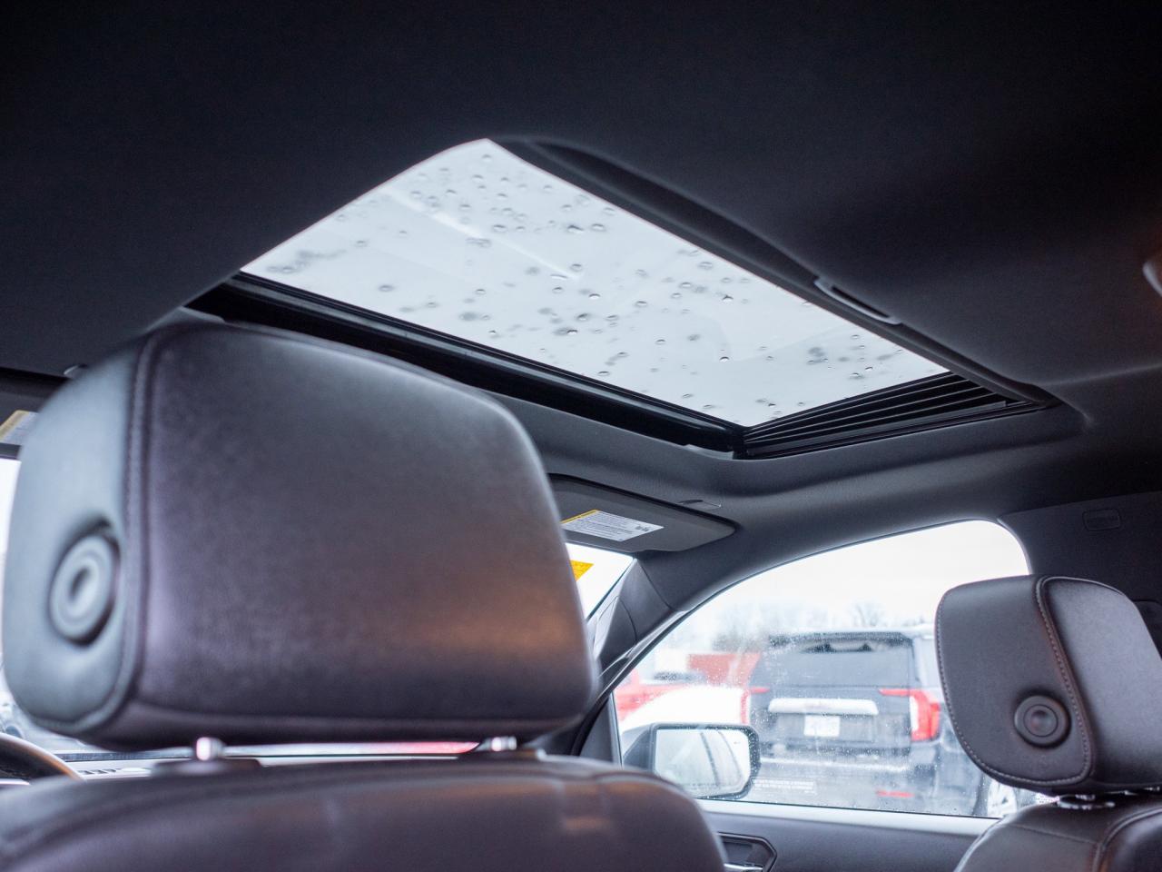 2025 GMC Canyon Elevation - Keyless Start   Tow Hooks Photo