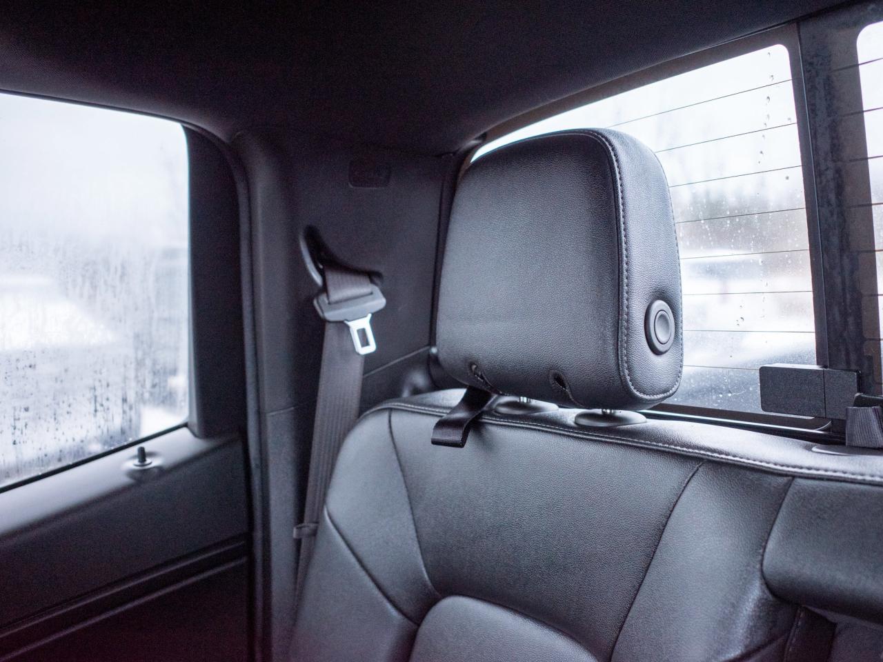 2025 GMC Canyon Elevation - Keyless Start Tow Hooks Photo