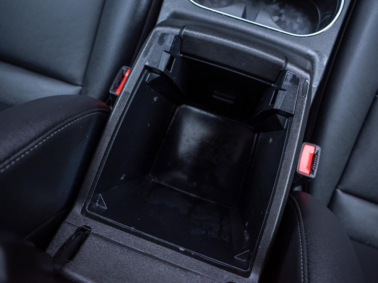 2025 GMC Canyon Elevation - Keyless Start Tow Hooks Photo