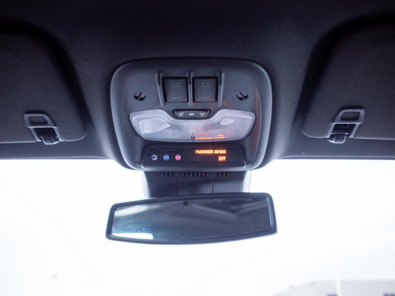 2025 GMC Canyon Elevation - Keyless Start Tow Hooks Photo