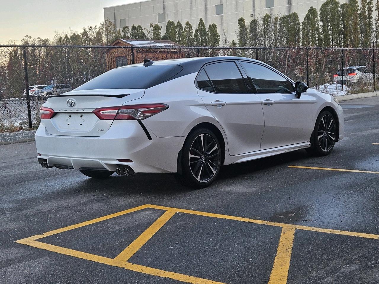 2019 Toyota Camry XSE ,ONE OWNER ,ACCIDENT FREE ,SERVICE RECORDS Photo3