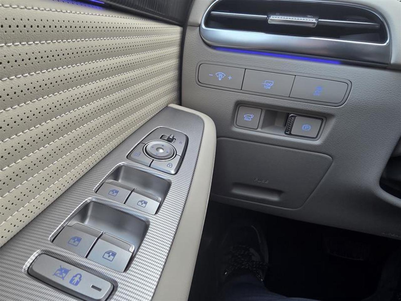 2025 Hyundai PALISADE Ultimate Calligraphy 7-Passenger AWD Photo