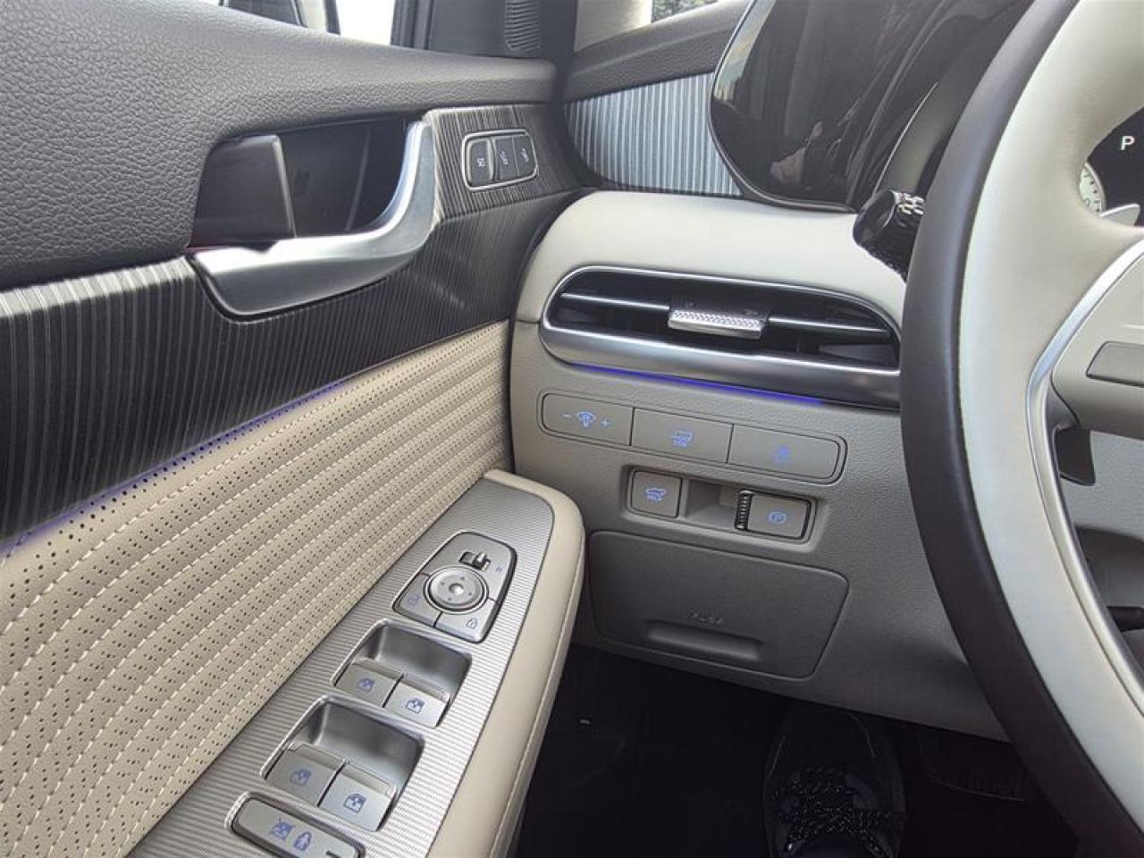 2025 Hyundai PALISADE Ultimate Calligraphy 7-Passenger AWD Photo