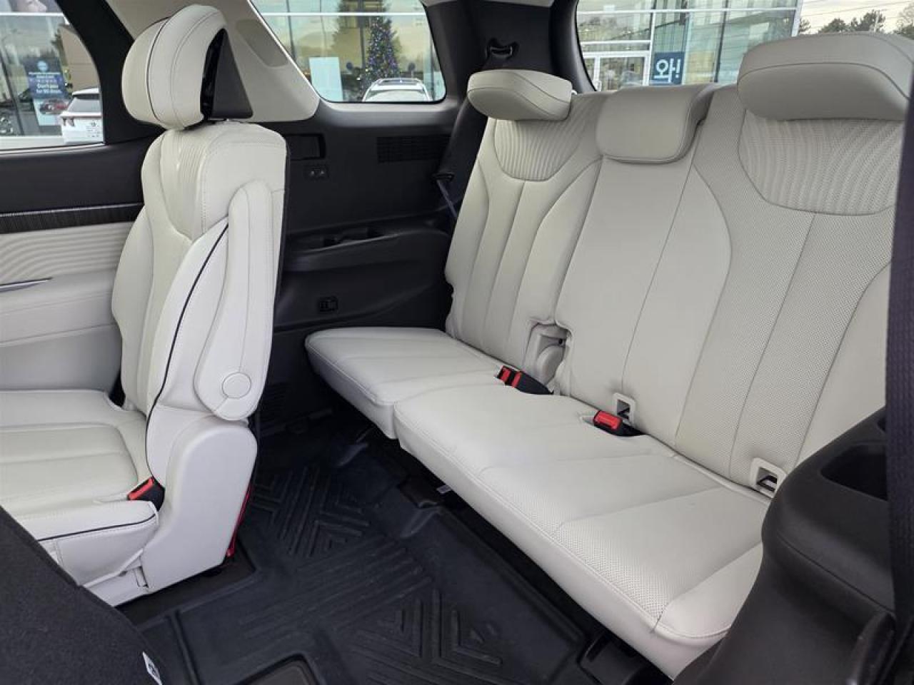 2025 Hyundai PALISADE Ultimate Calligraphy 7-Passenger AWD Photo