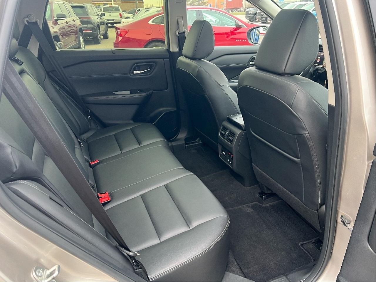 2024 Nissan Rogue AWD SL *LEATHER *NAVI *SUNROOF *PWR FRONT SEATS Photo