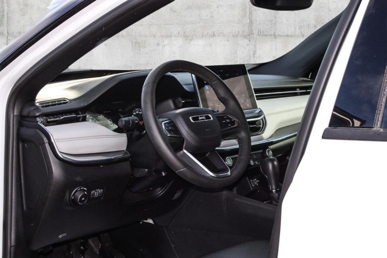 2024 Jeep Compass Limited 4X4 Photo