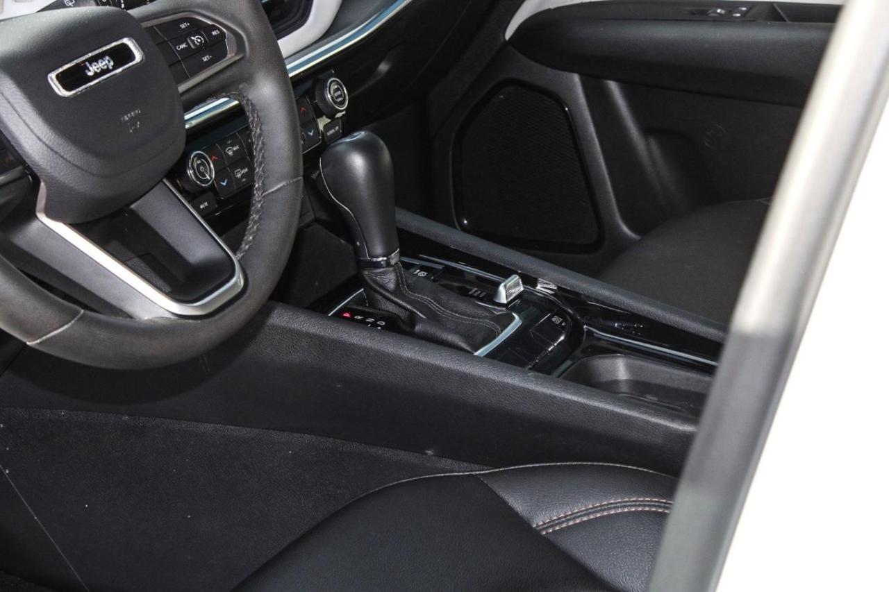 2024 Jeep Compass Limited 4X4 Photo