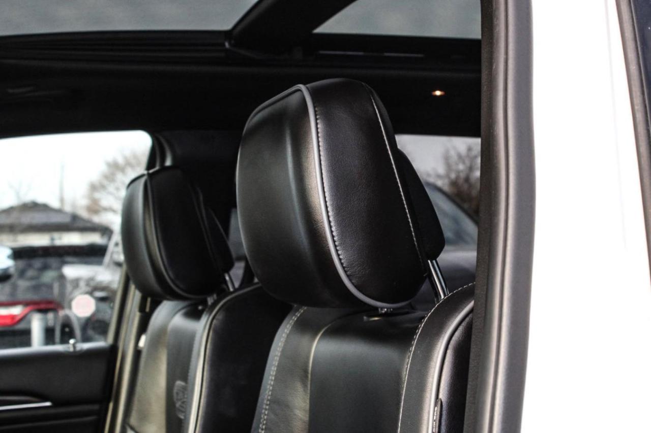 2020 Jeep Grand Cherokee OVERLAND 4X4 Photo