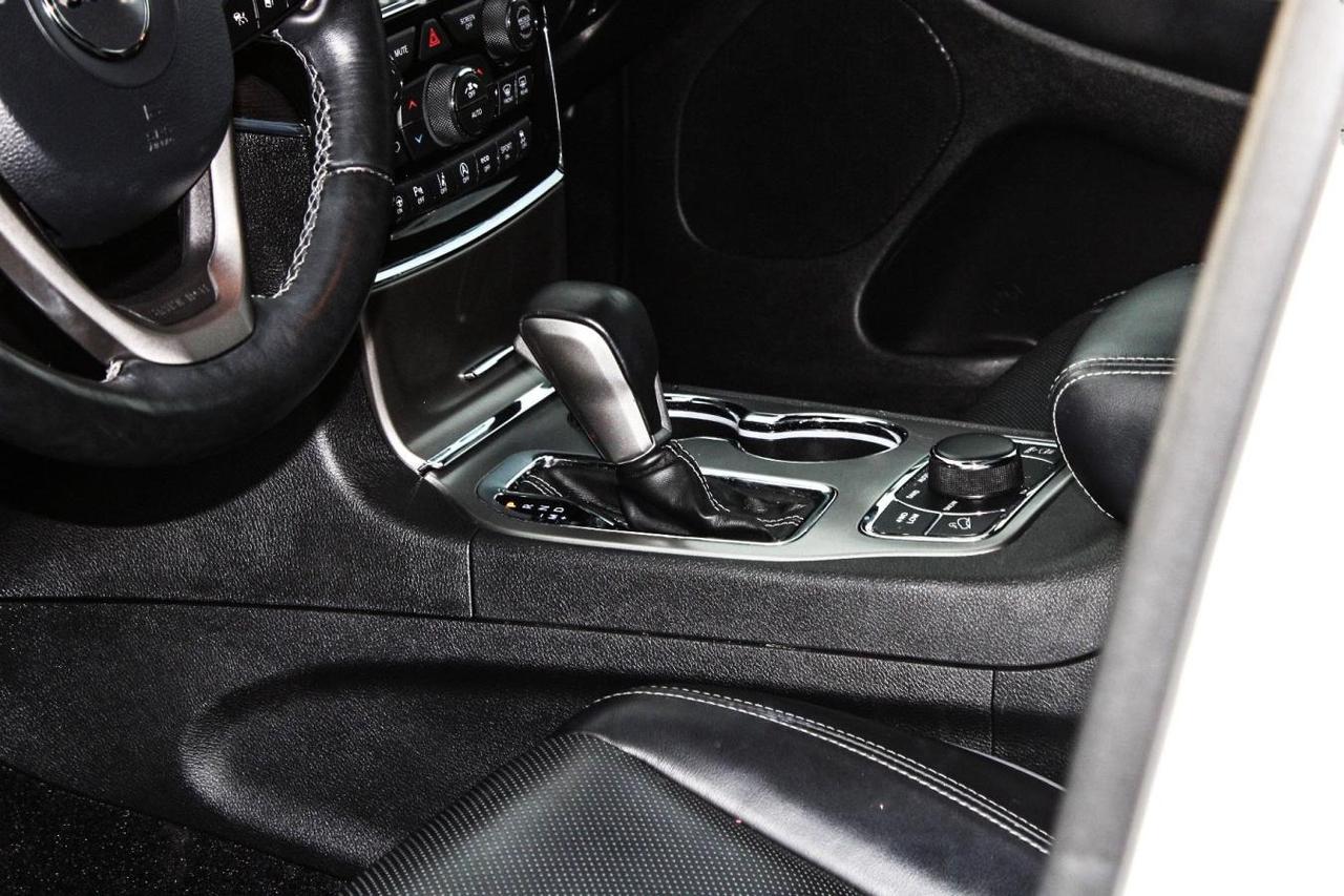 2020 Jeep Grand Cherokee OVERLAND 4X4 Photo