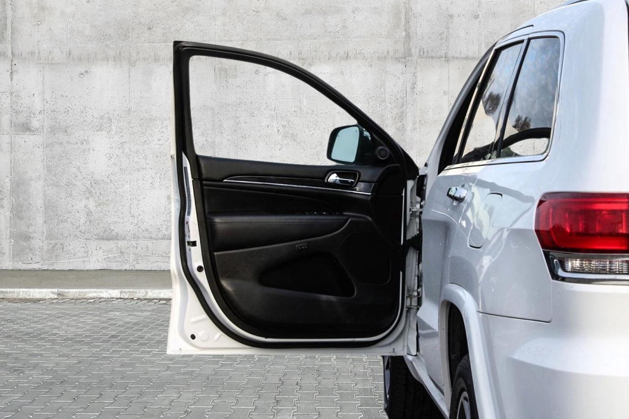 2020 Jeep Grand Cherokee OVERLAND 4X4 Photo