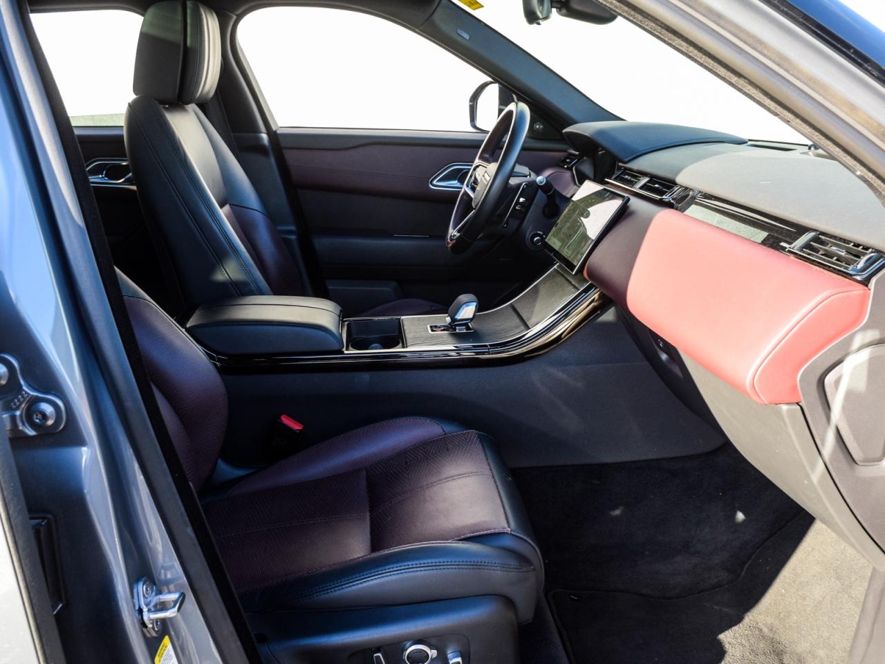 2024 Land Rover Range Rover Velar Dynamic HSE/ONE OWNER/DEALERMAINTAINED Photo