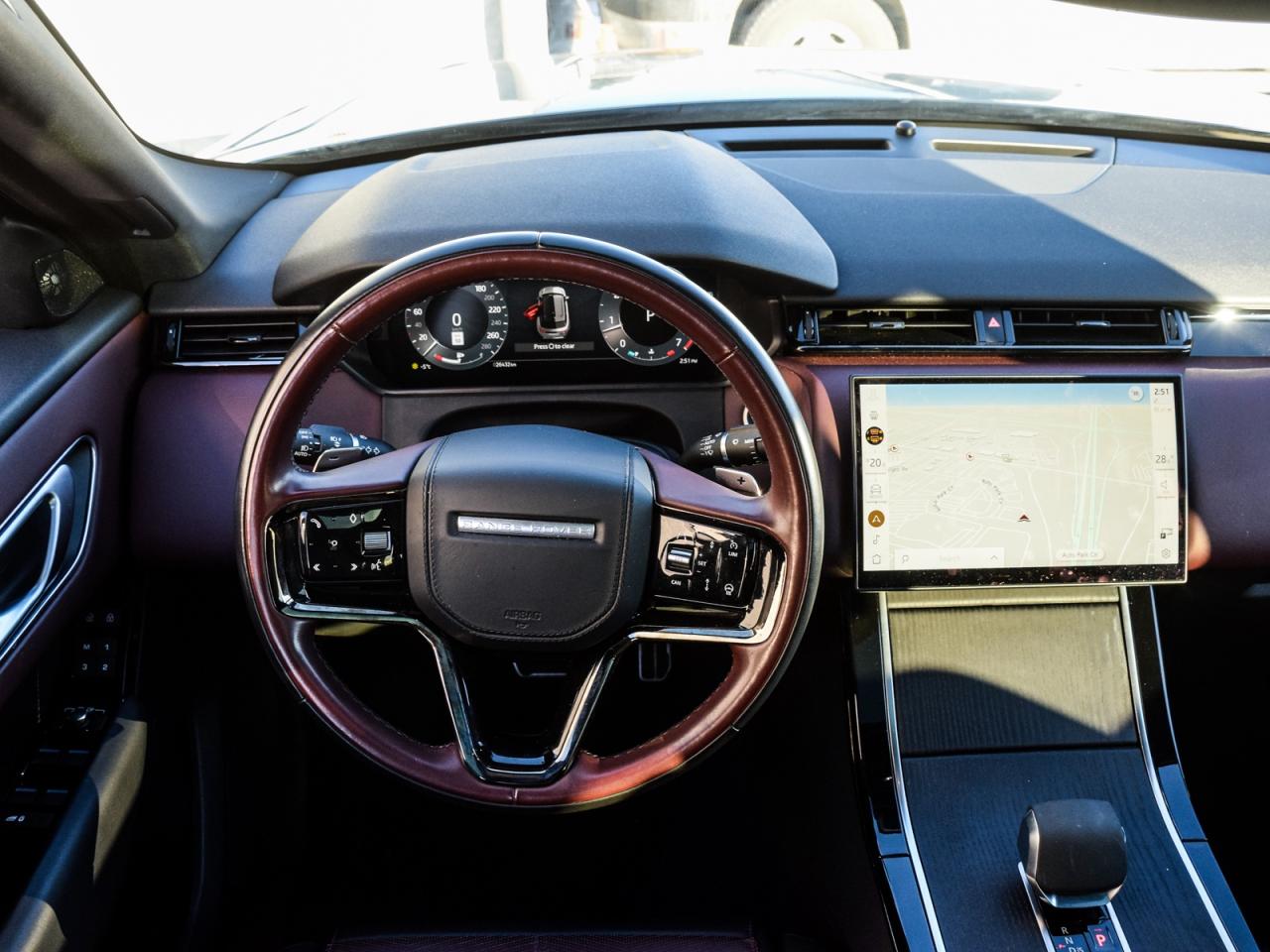 2024 Land Rover Range Rover Velar Dynamic HSE/ONE OWNER/DEALERMAINTAINED Photo