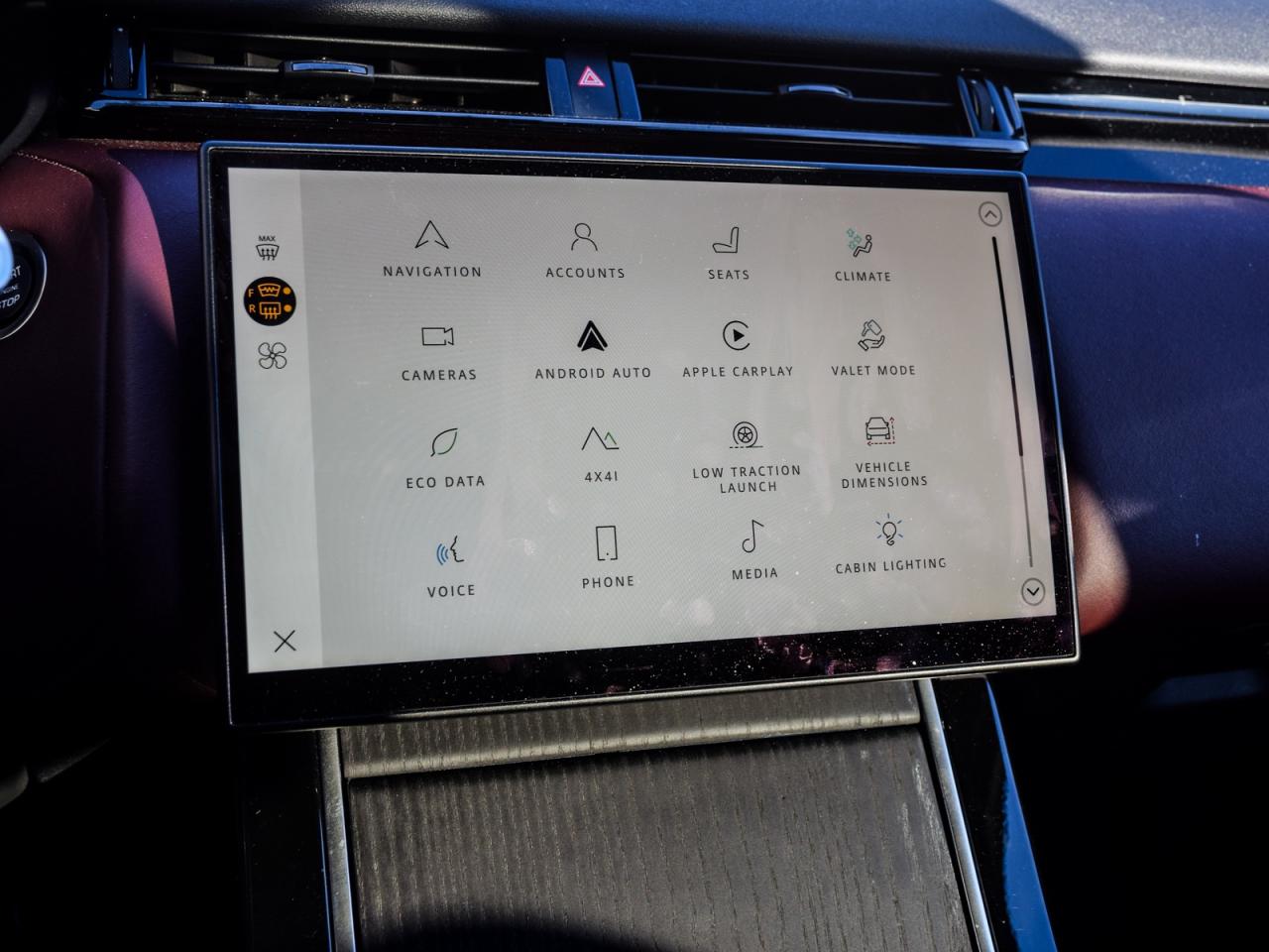 2024 Land Rover Range Rover Velar Dynamic HSE/ONE OWNER/DEALERMAINTAINED Photo