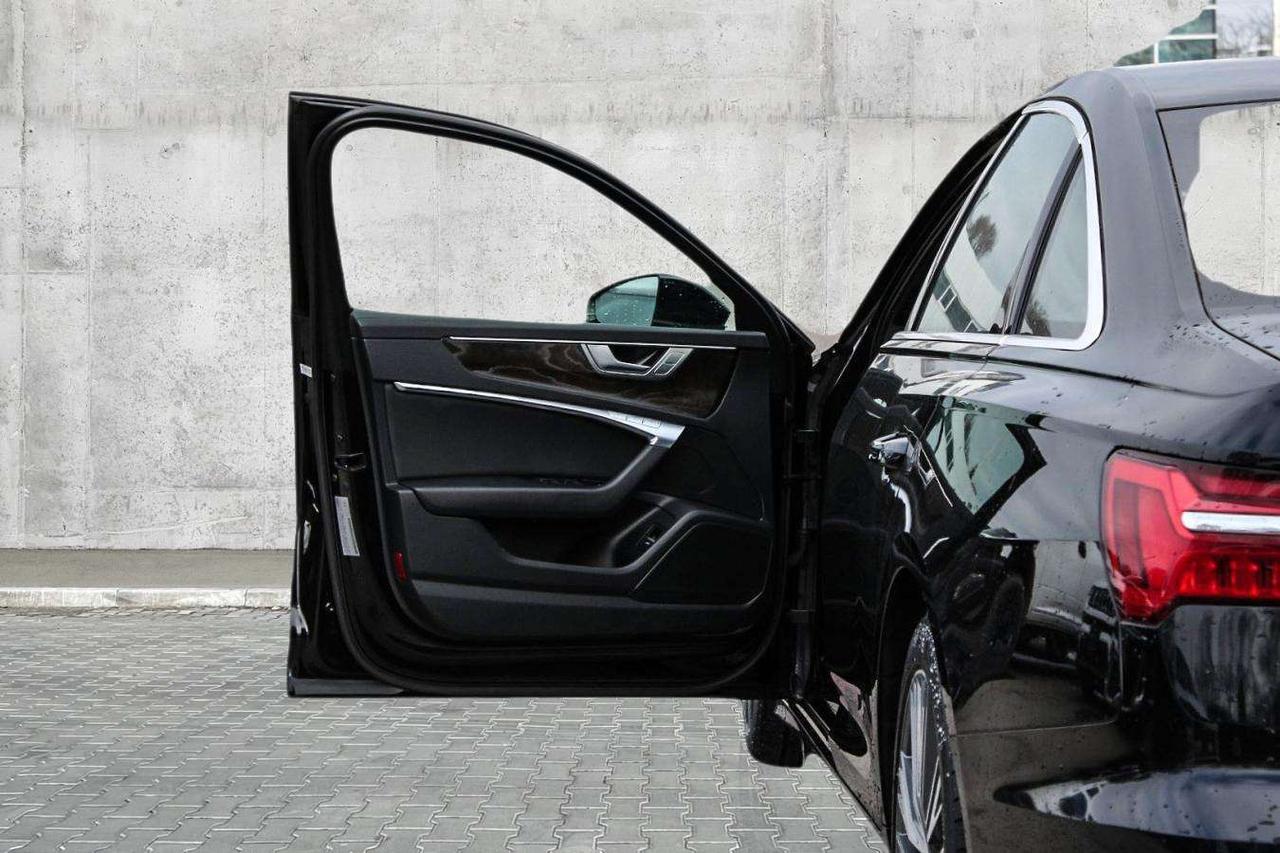 2019 Audi A6 S-Line  Gps BkpCam HtdSeats Sunroof Photo