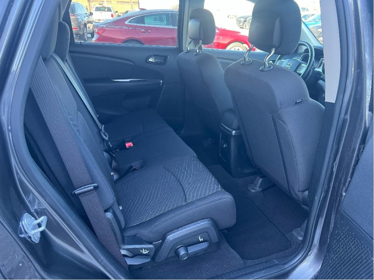 2018 Dodge Journey SE 4 Cyl 5-Passenger *BACKUP CAM *BIG SCREEN Photo