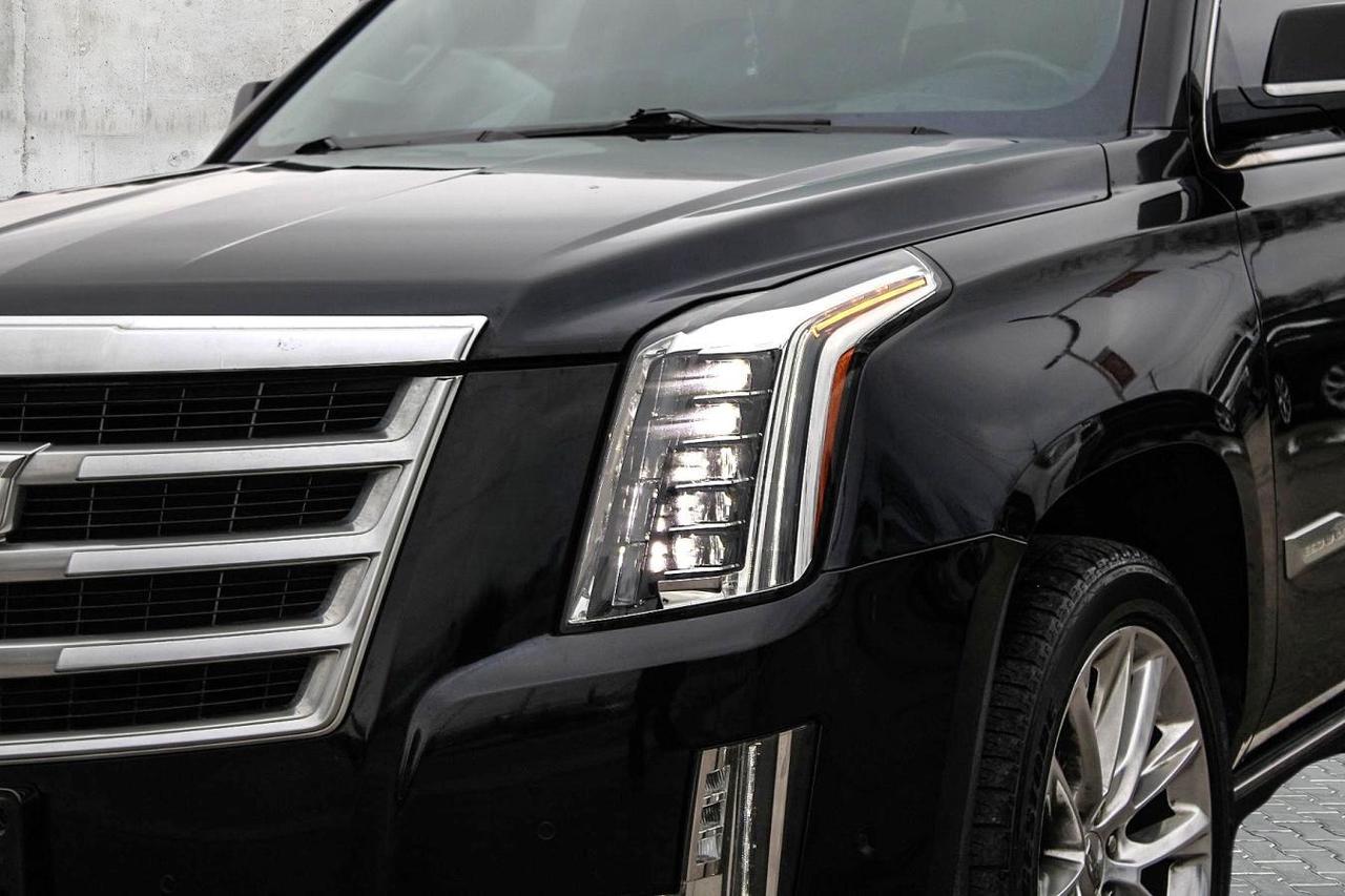 2019 Cadillac Escalade 4WD 4dr Premium Luxury Photo