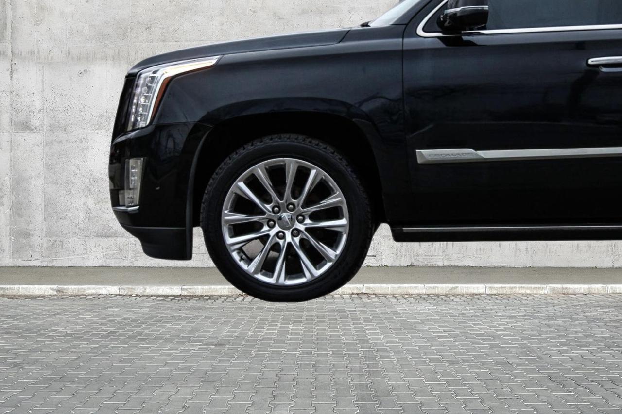 2019 Cadillac Escalade 4WD 4dr Premium Luxury Photo