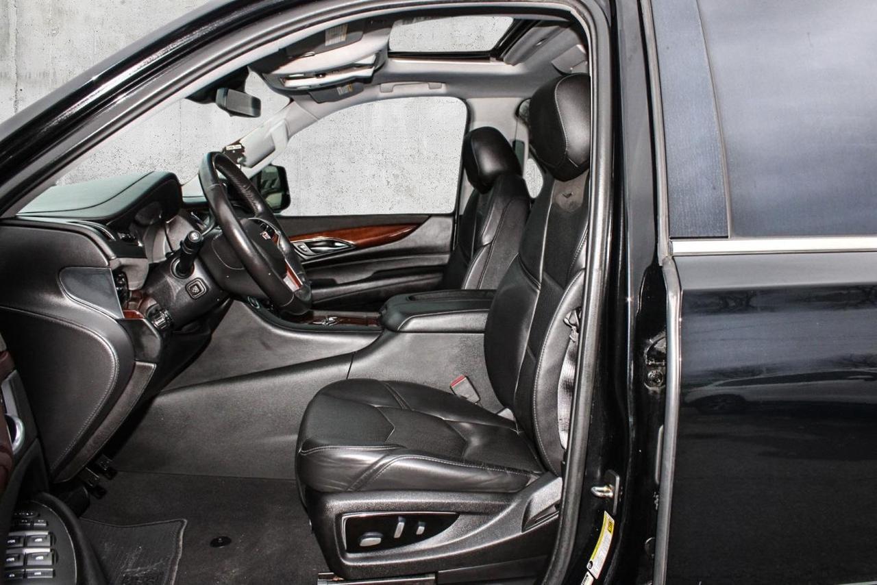 2019 Cadillac Escalade 4WD 4dr Premium Luxury Photo