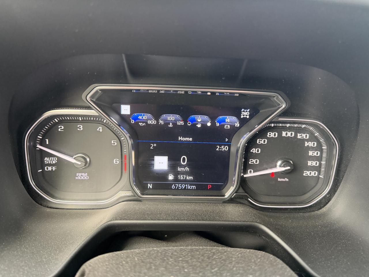 2021 GMC Yukon AT4   REAR ENT   PANO ROOF   NO REPORTED ACCIDENTS Photo